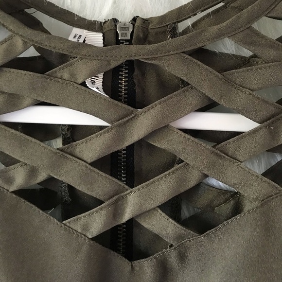 Studio Y Olive green Dress - Picture 3 of 9